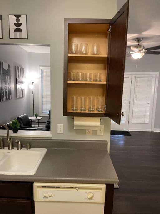 Simple Elegant Townhouse Dt Raleigh Ncsu Apartman Kültér fotó