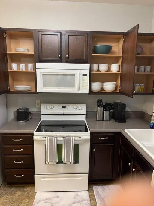 Simple Elegant Townhouse Dt Raleigh Ncsu Apartman Kültér fotó