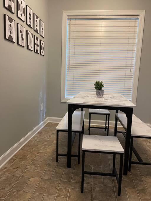 Simple Elegant Townhouse Dt Raleigh Ncsu Apartman Kültér fotó