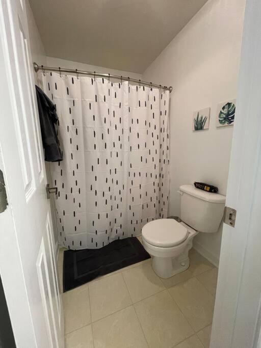 Simple Elegant Townhouse Dt Raleigh Ncsu Apartman Kültér fotó
