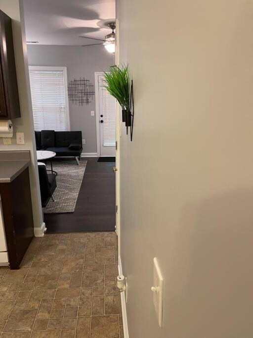 Simple Elegant Townhouse Dt Raleigh Ncsu Apartman Kültér fotó